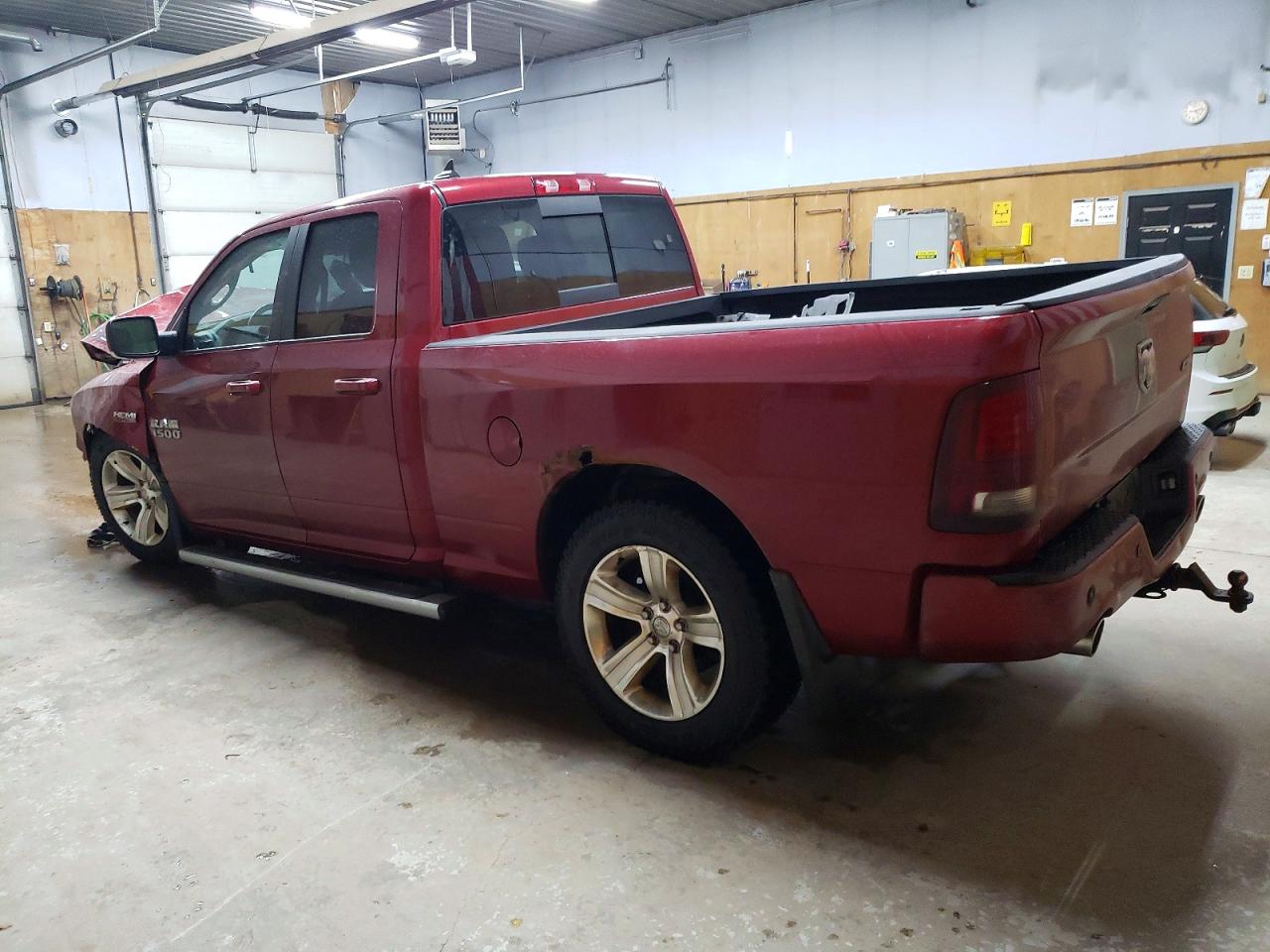 2013 RAM 1500 SPORT photo 3