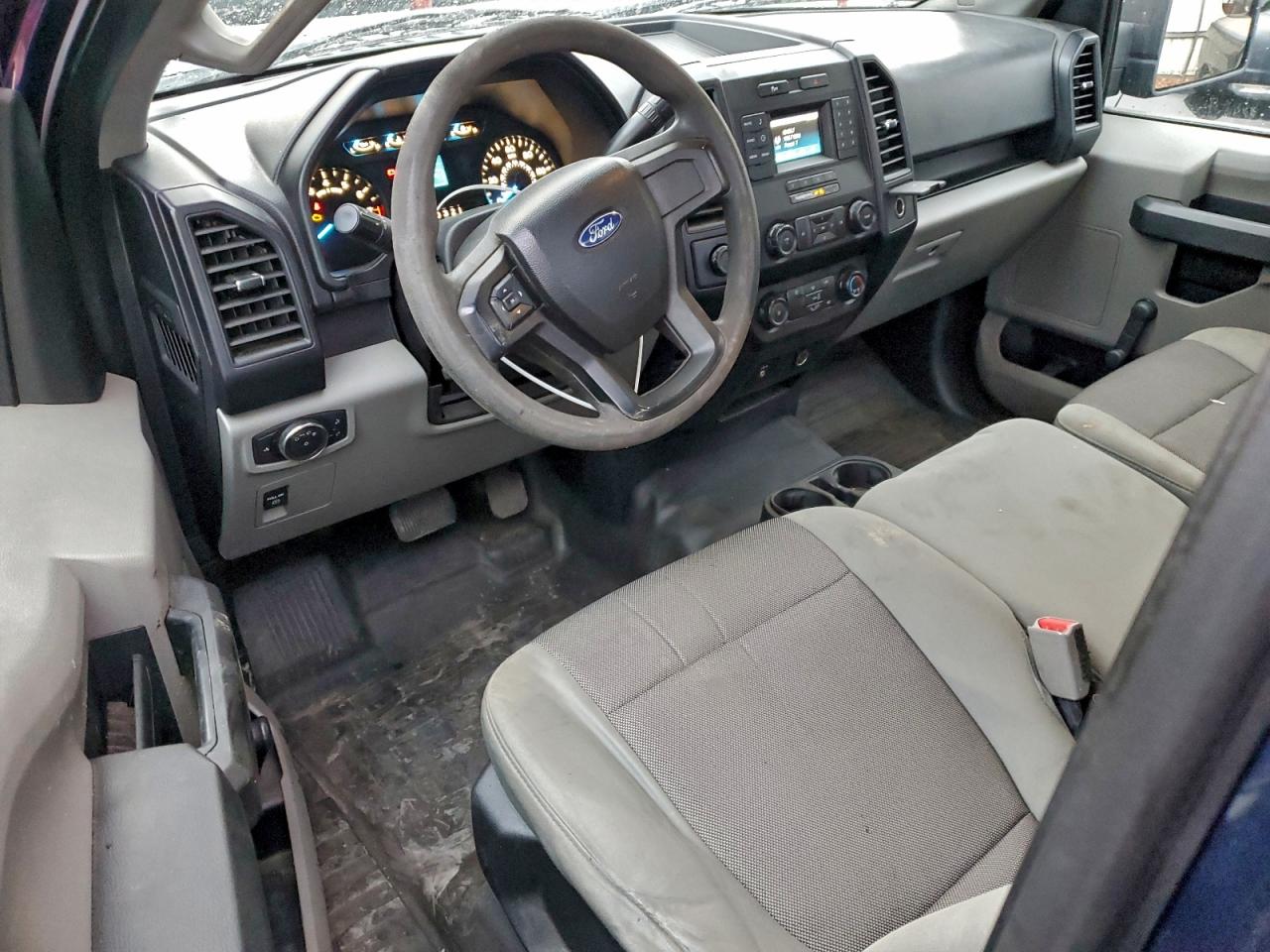 2017 FORD F150 photo 8