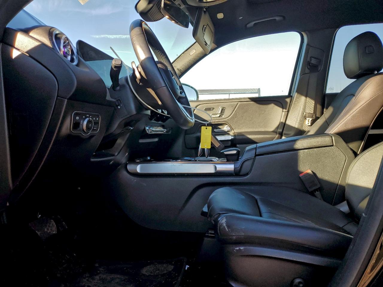 2021 MERCEDES-BENZ GLB 250 4MATIC photo 7