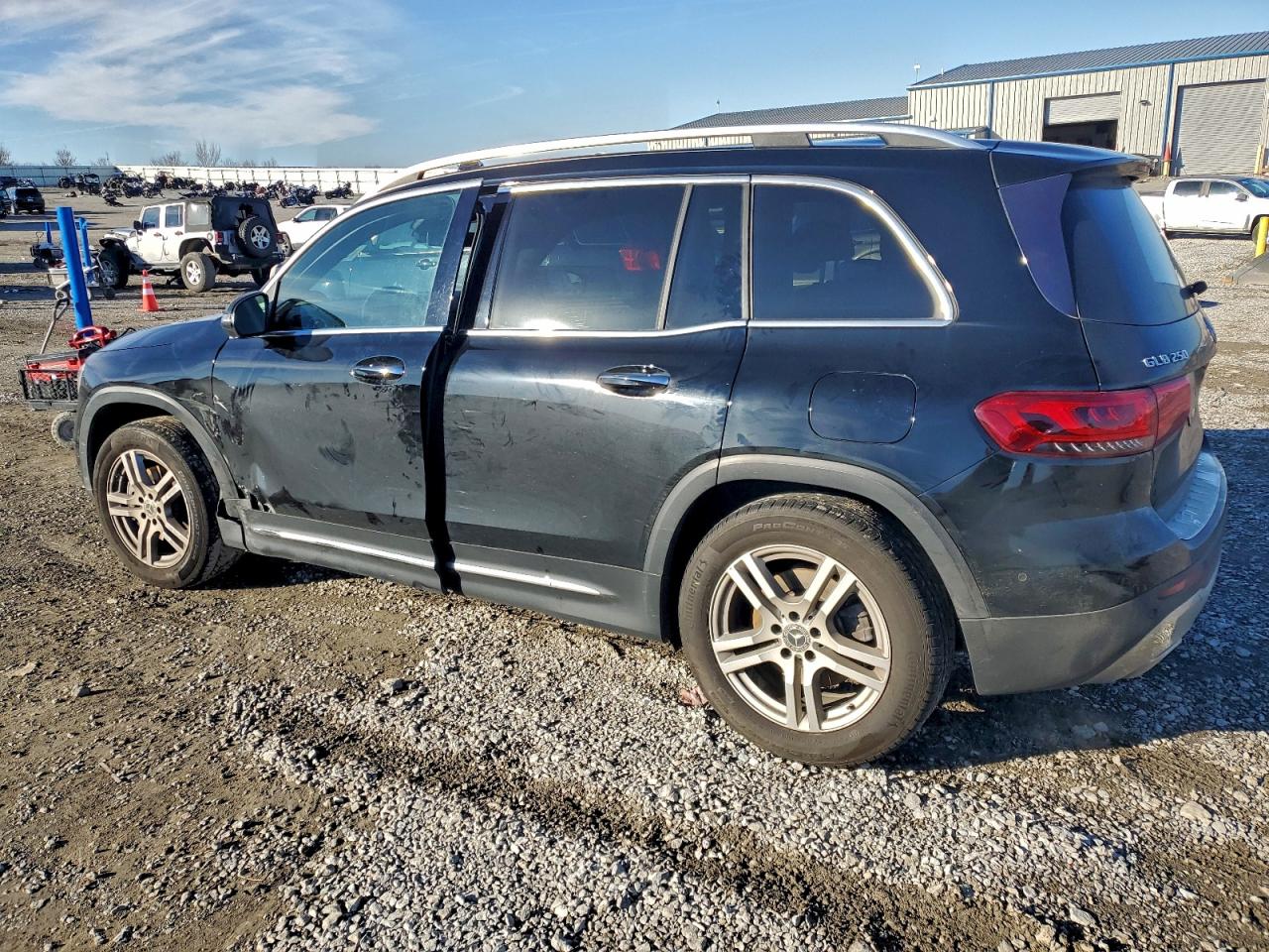 2021 MERCEDES-BENZ GLB 250 4MATIC photo 2