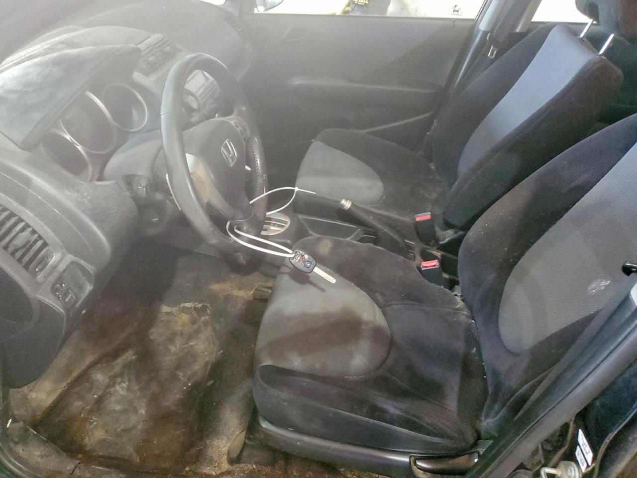 2008 HONDA FIT photo 7