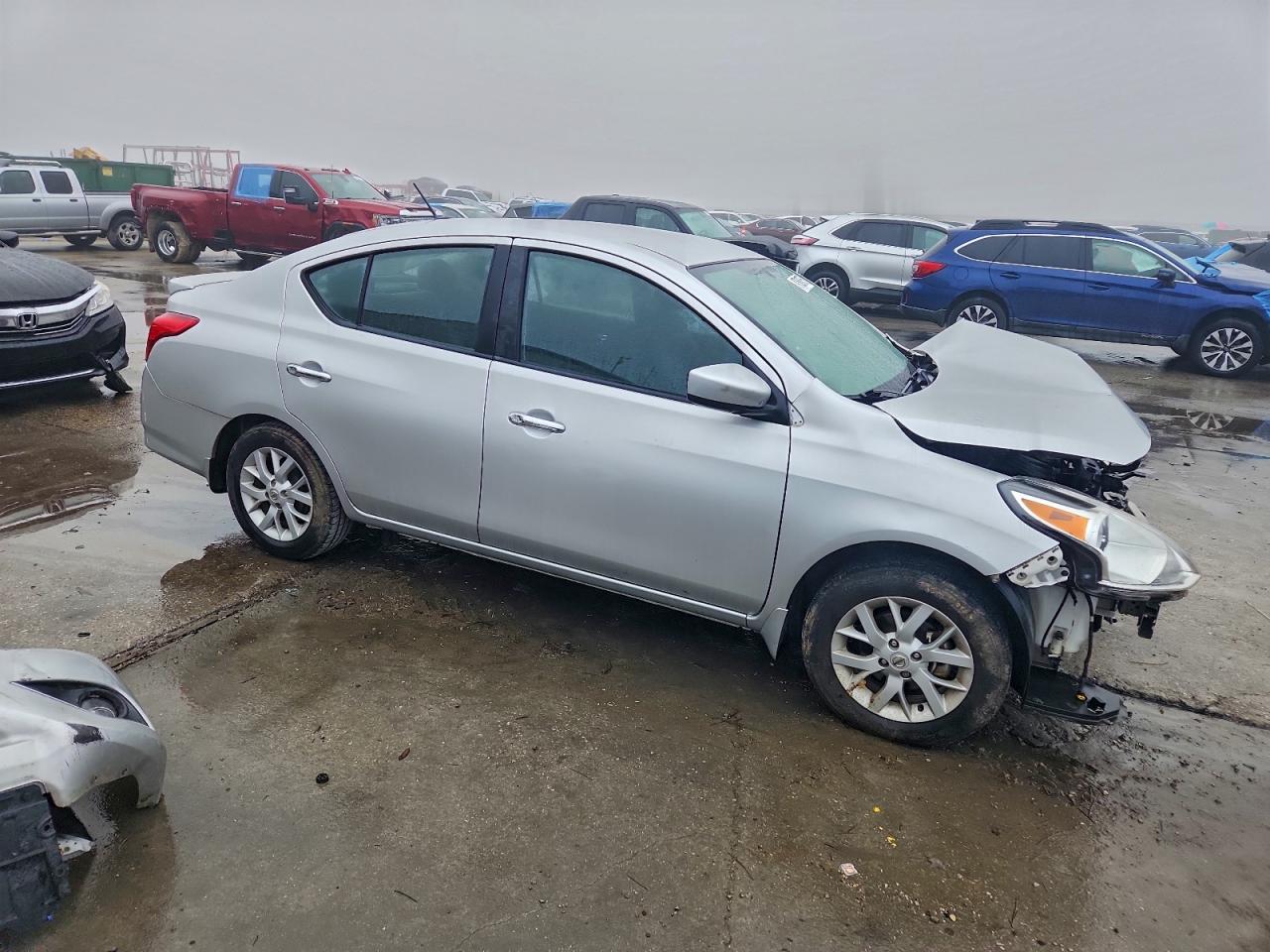 2019 NISSAN VERSA S photo 7