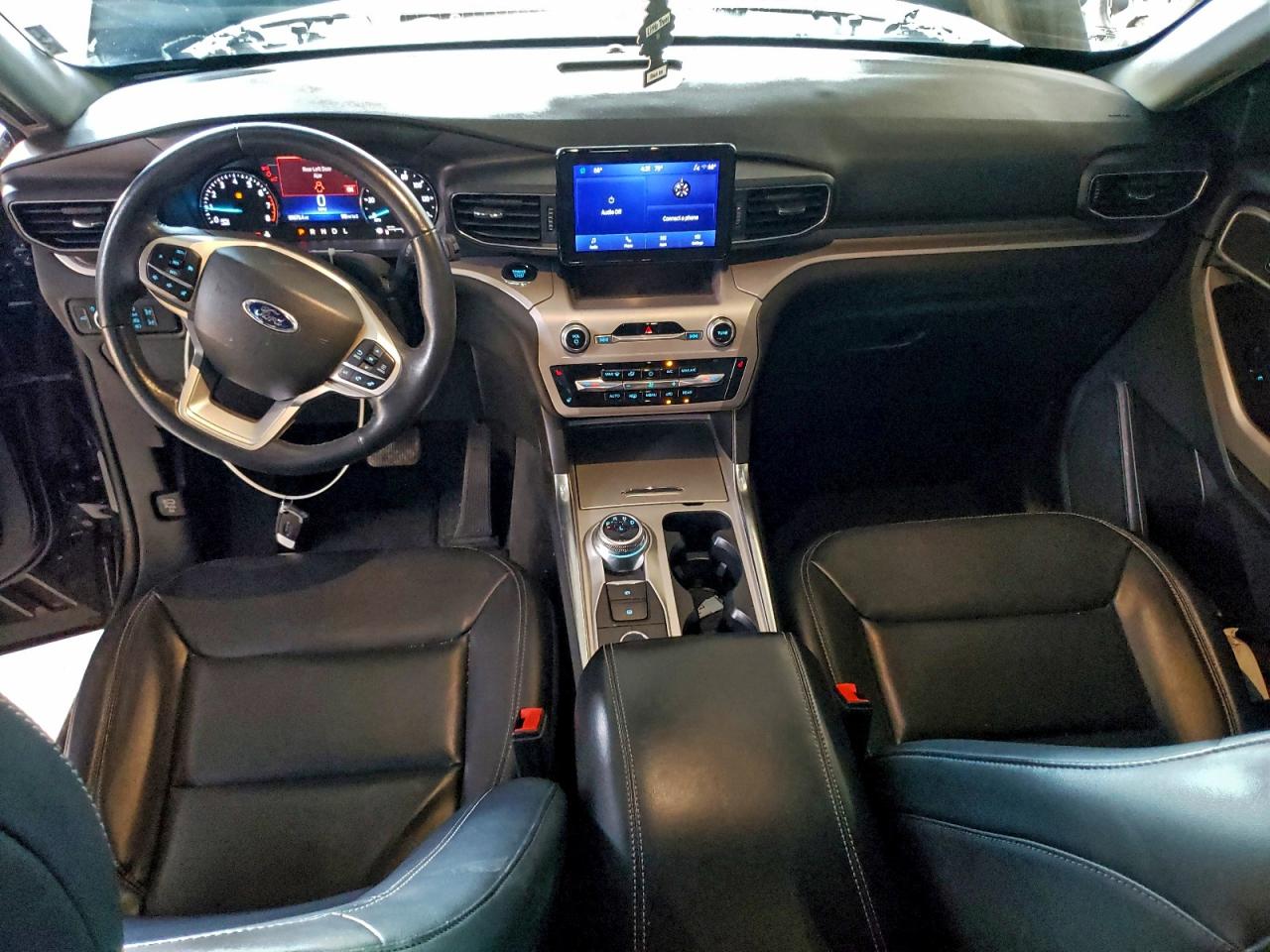 2023 FORD EXPLORER XLT photo 8