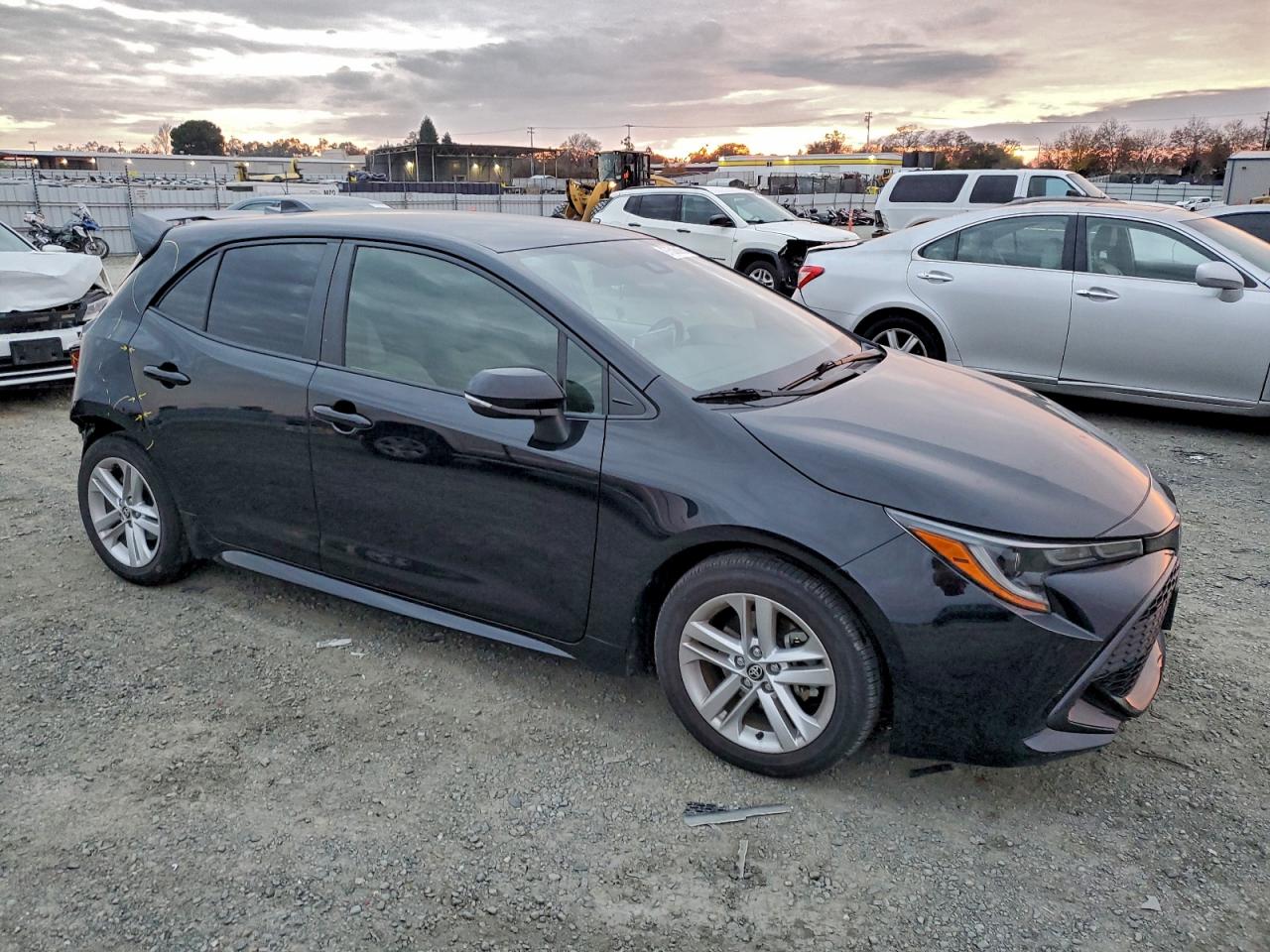 2019 TOYOTA COROLLA SE photo 4
