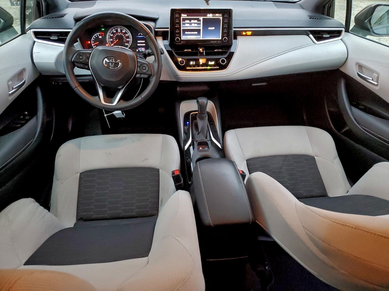 2019 TOYOTA COROLLA SE photo 8