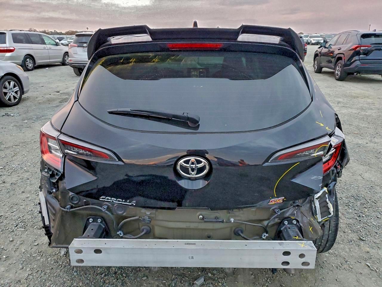 2019 TOYOTA COROLLA SE photo 6
