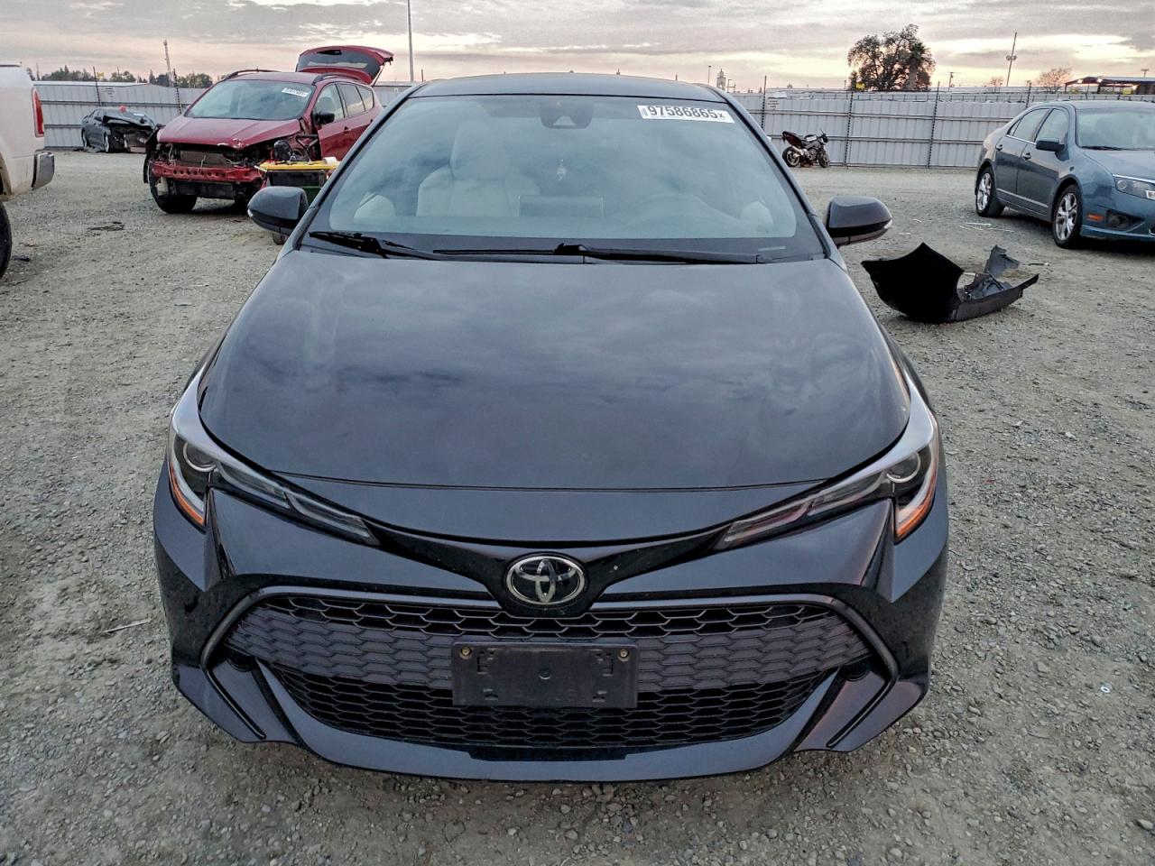 2019 TOYOTA COROLLA SE photo 5