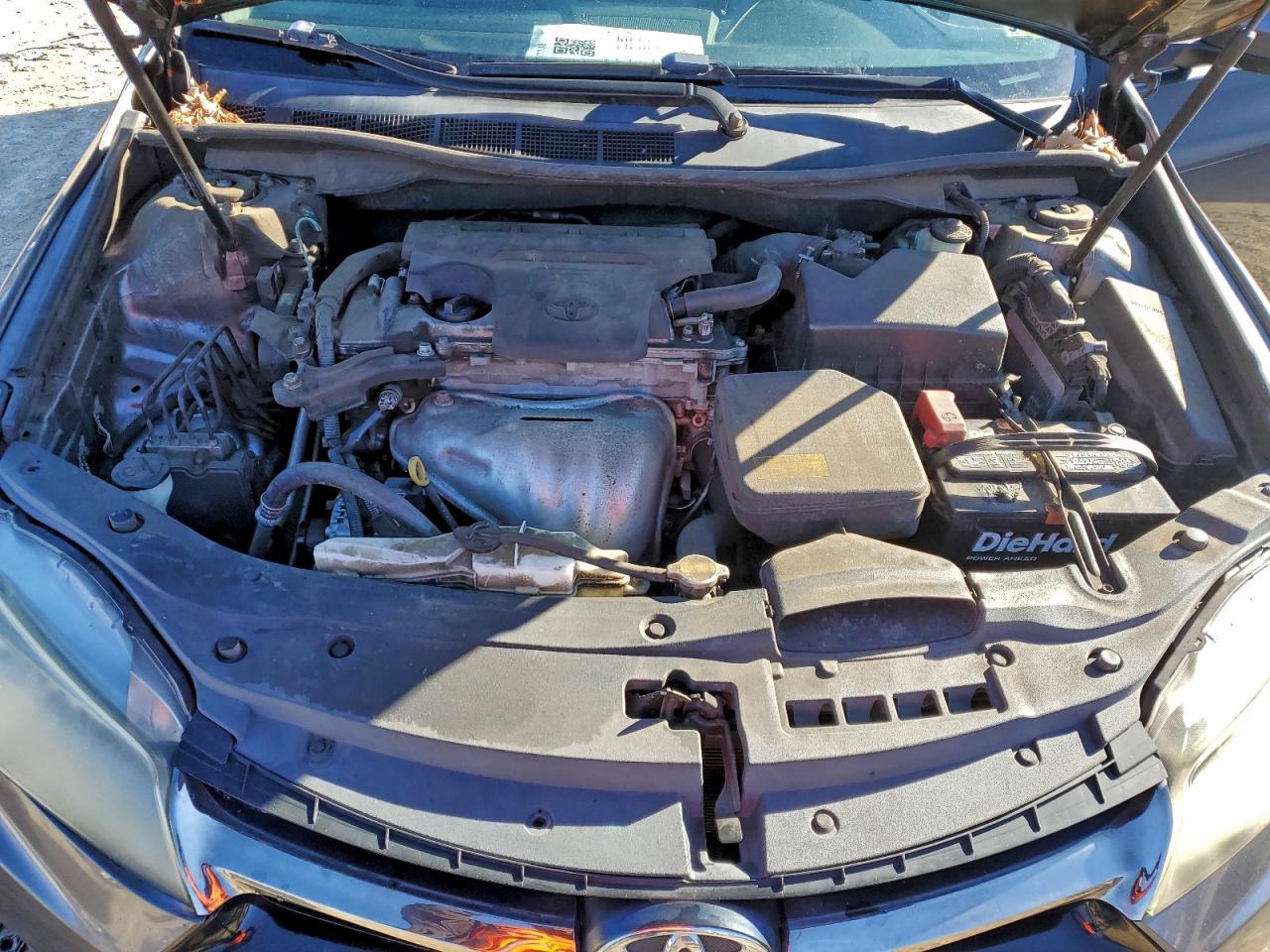 2015 TOYOTA CAMRY LE photo 11