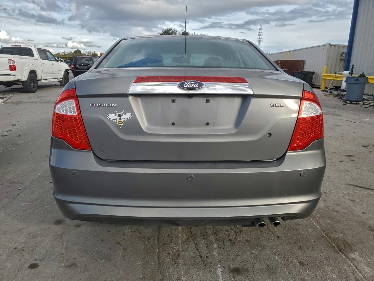 2010 FORD FUSION SEL photo 6