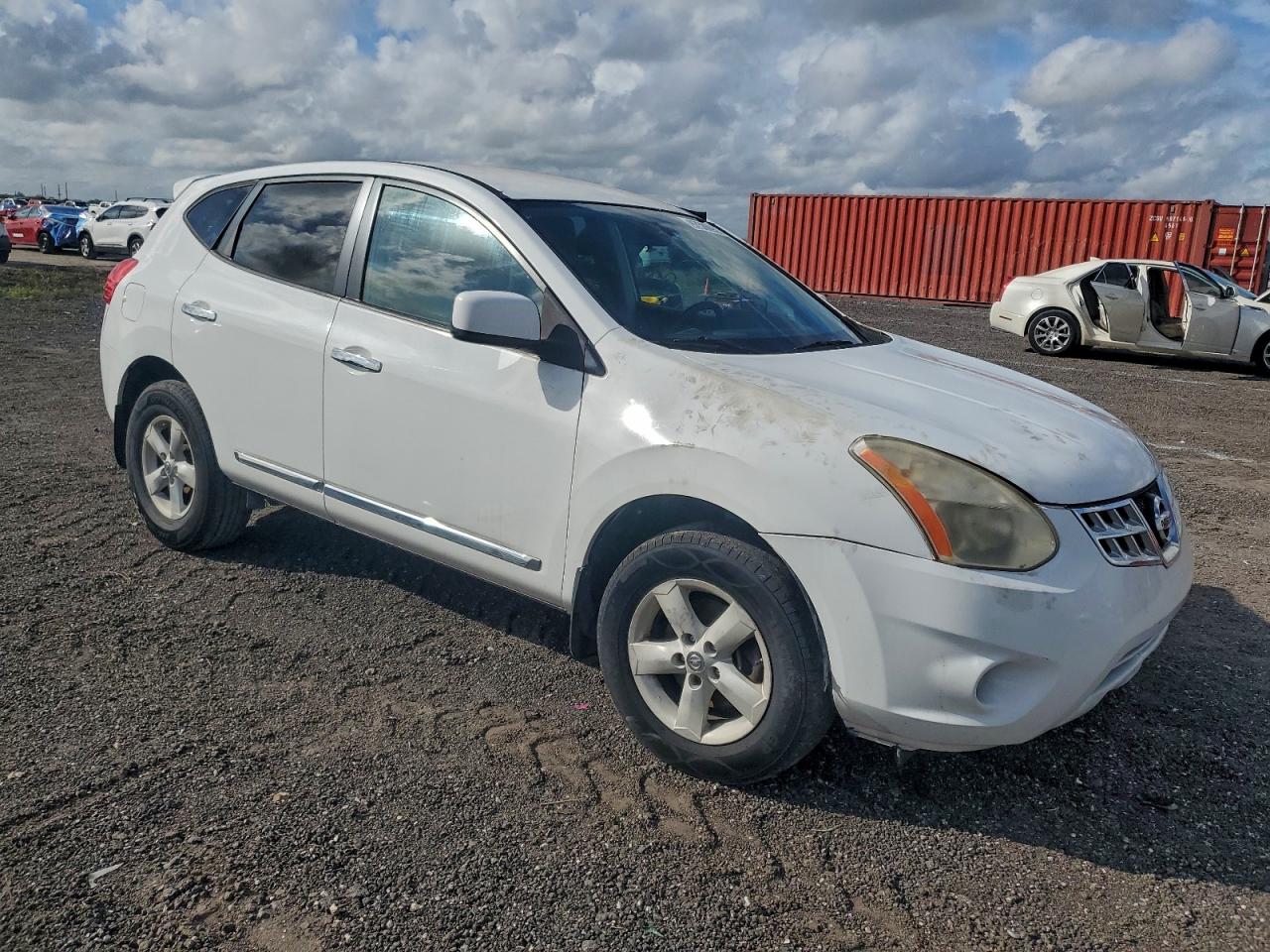 2013 NISSAN ROGUE S photo 4