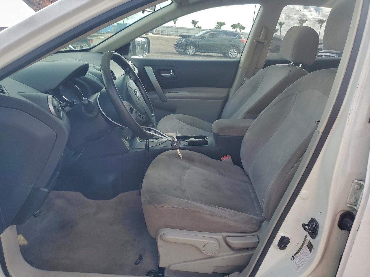 2013 NISSAN ROGUE S photo 7