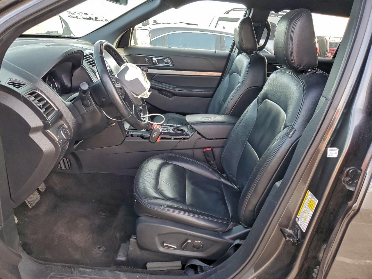 2018 FORD EXPLORER XLT photo 7