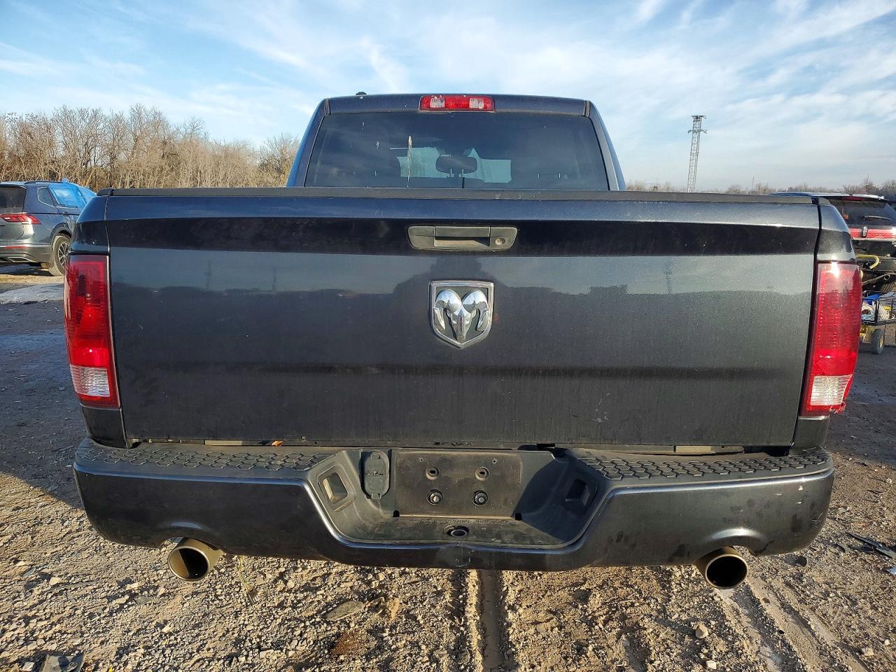 2013 RAM 1500 ST photo 16
