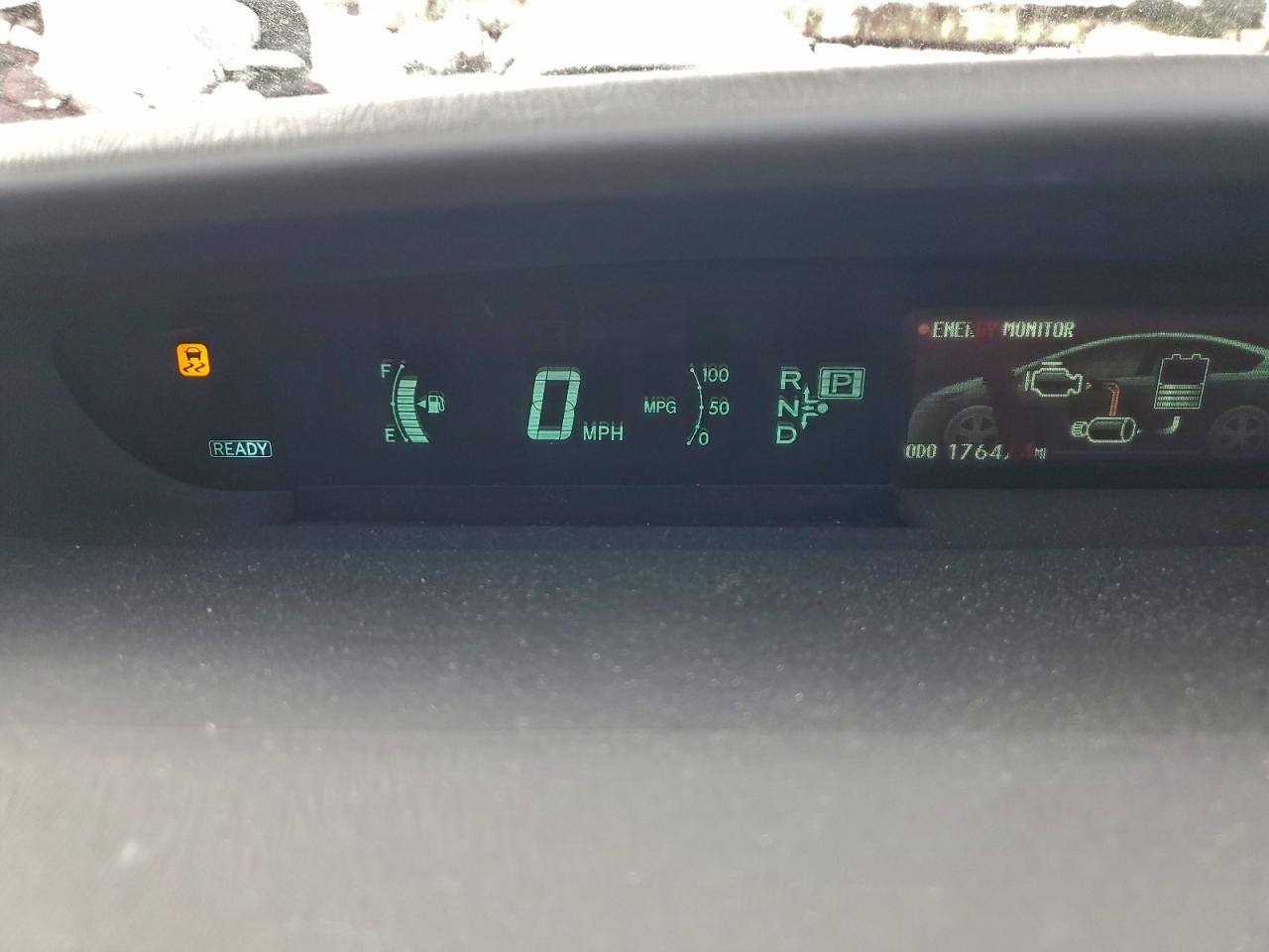2015 TOYOTA PRIUS photo 17