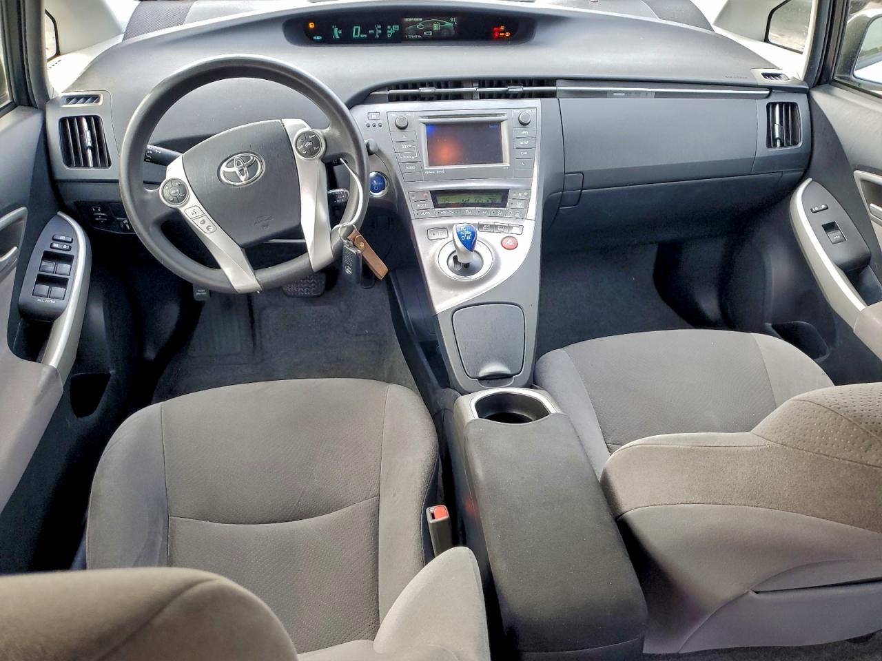 2015 TOYOTA PRIUS photo 15