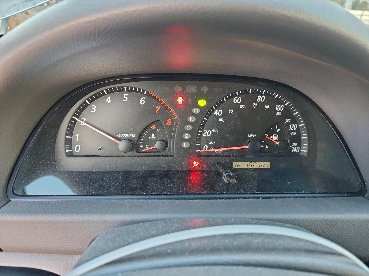 2004 TOYOTA CAMRY LE photo 25