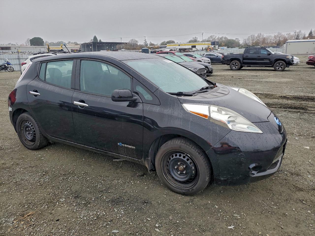 2013 NISSAN LEAF S photo 4
