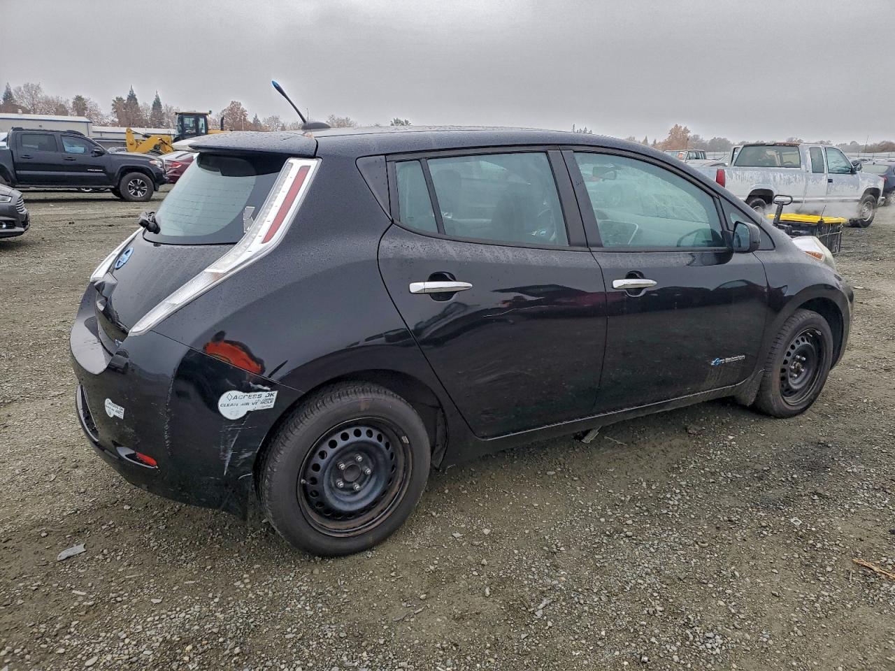 2013 NISSAN LEAF S photo 3