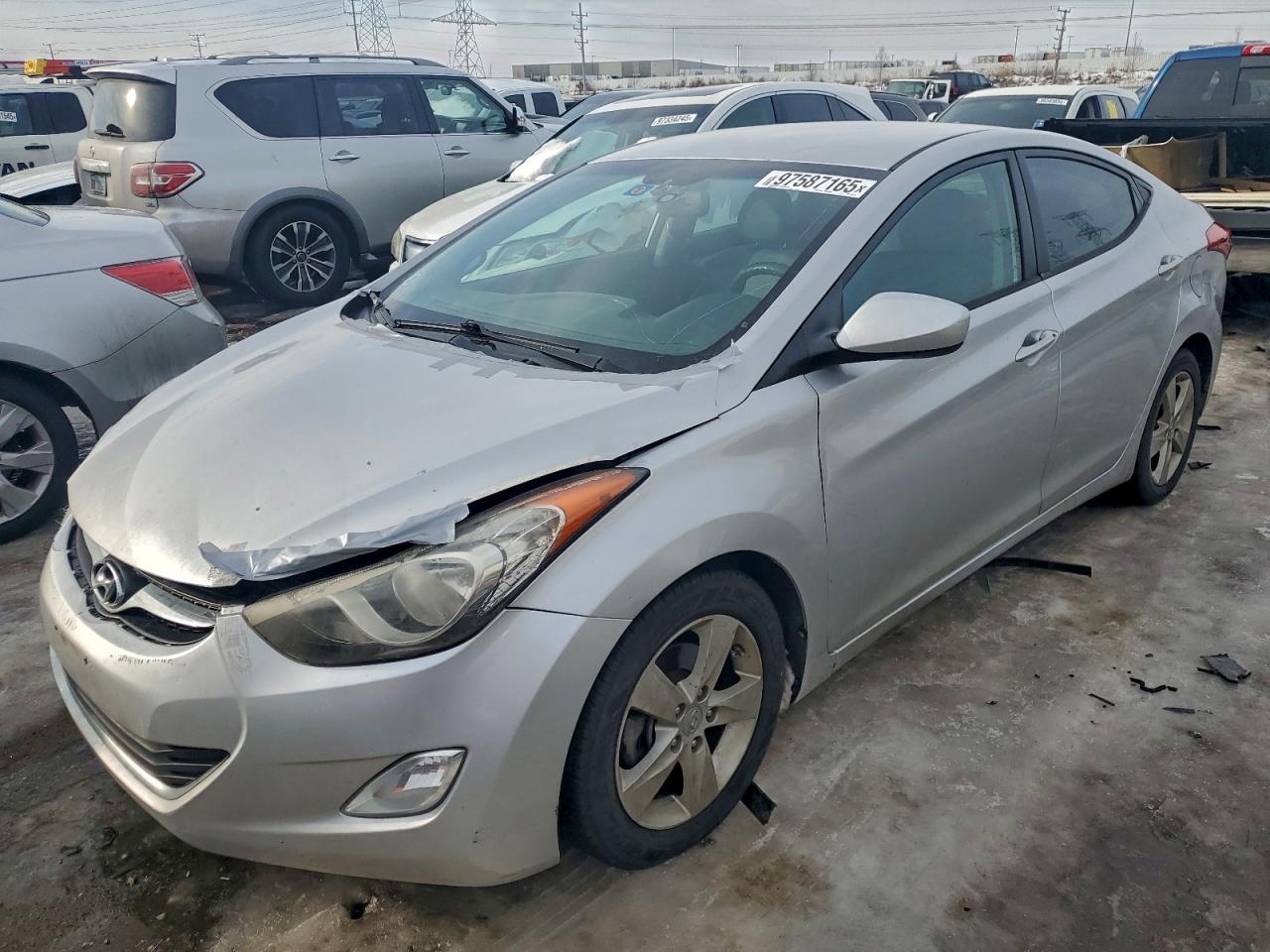 2013 HYUNDAI ELANTRA