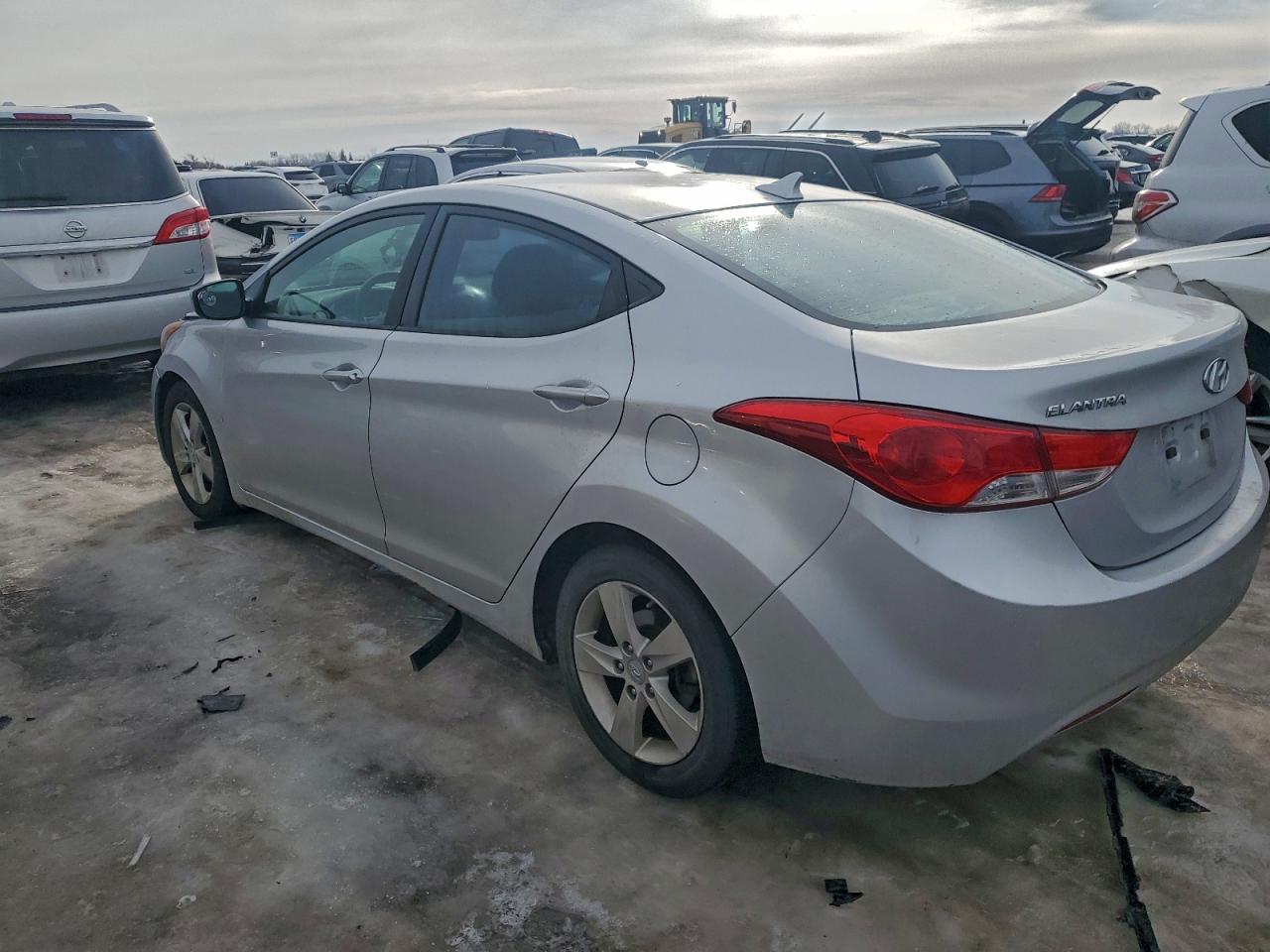 2013 HYUNDAI ELANTRA GLS photo 3