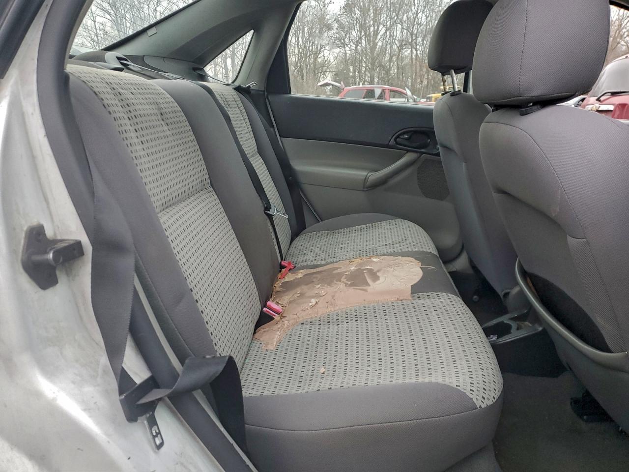 2007 FORD FOCUS ZX4 photo 19