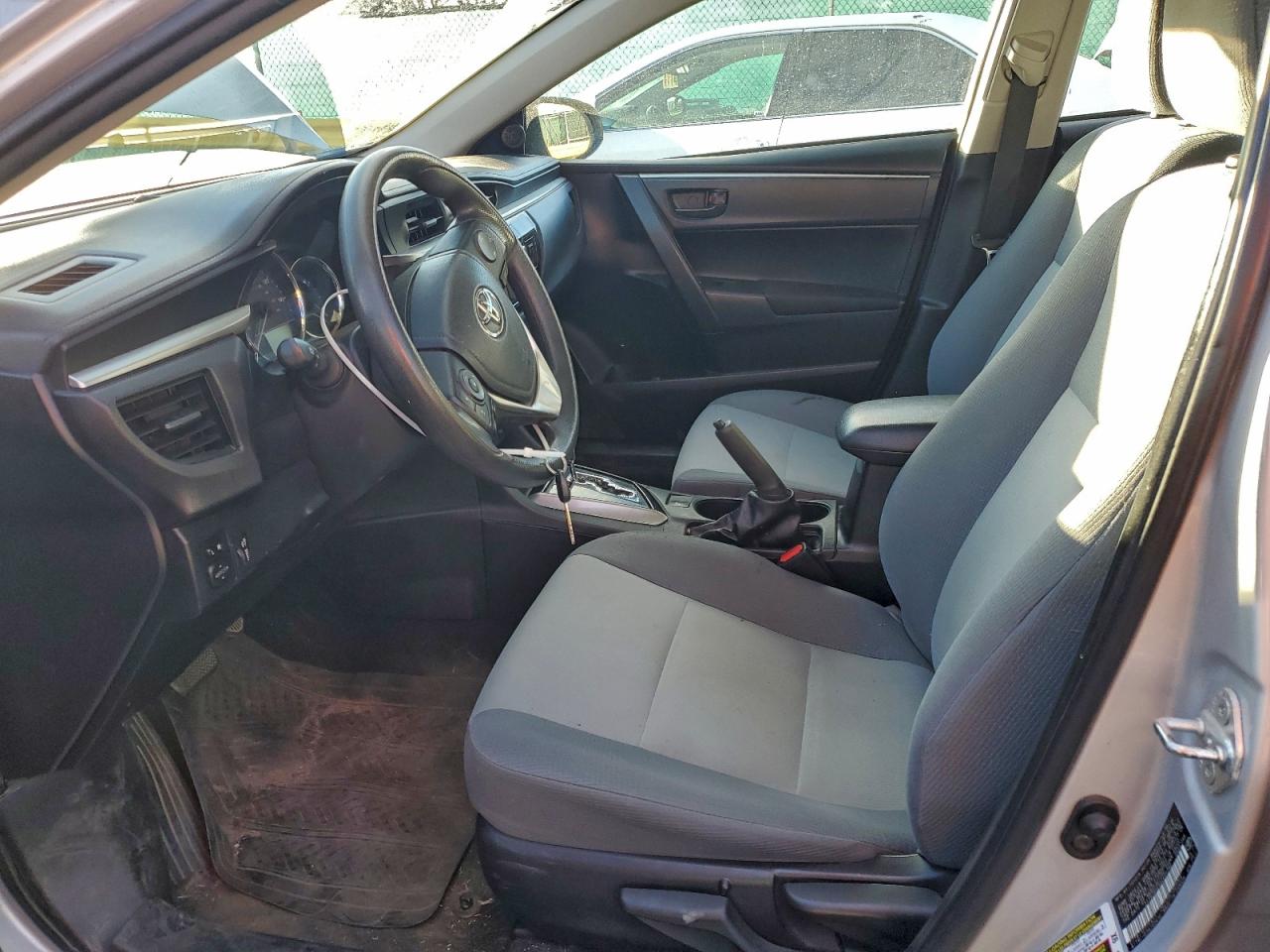2016 TOYOTA COROLLA L photo 7