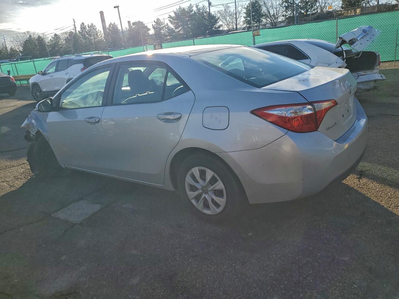 2016 TOYOTA COROLLA L photo 2