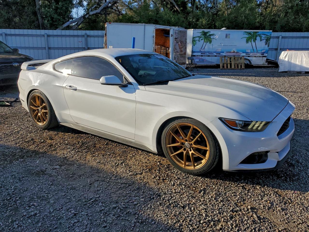 2016 FORD MUSTANG photo 4