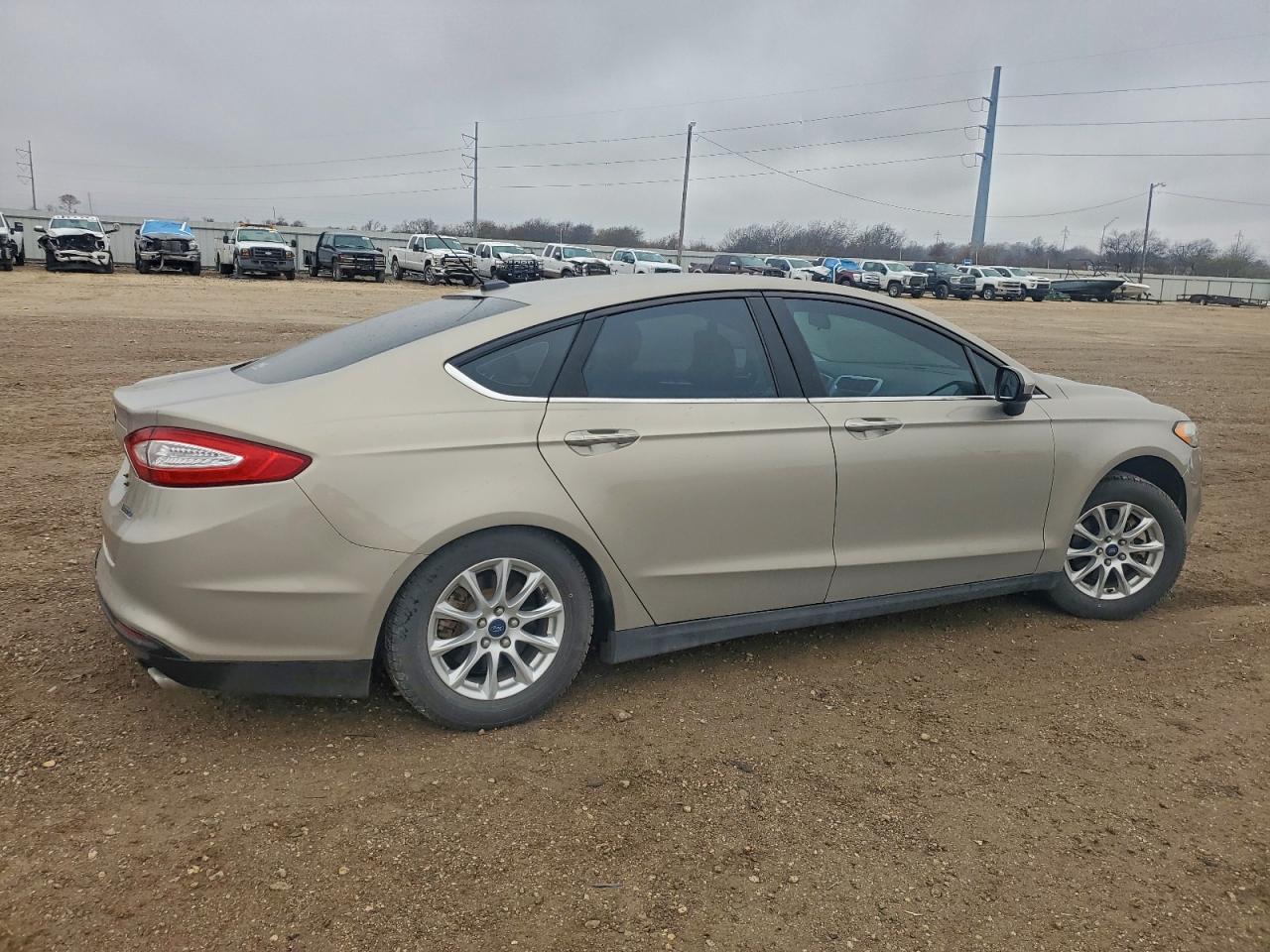 2015 FORD FUSION S photo 5
