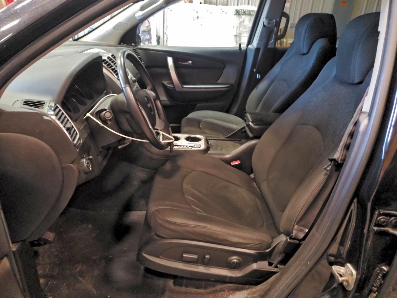 2010 GMC ACADIA SLE photo 19