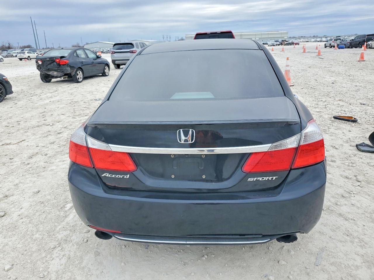 2015 HONDA ACCORD SPORT photo 16