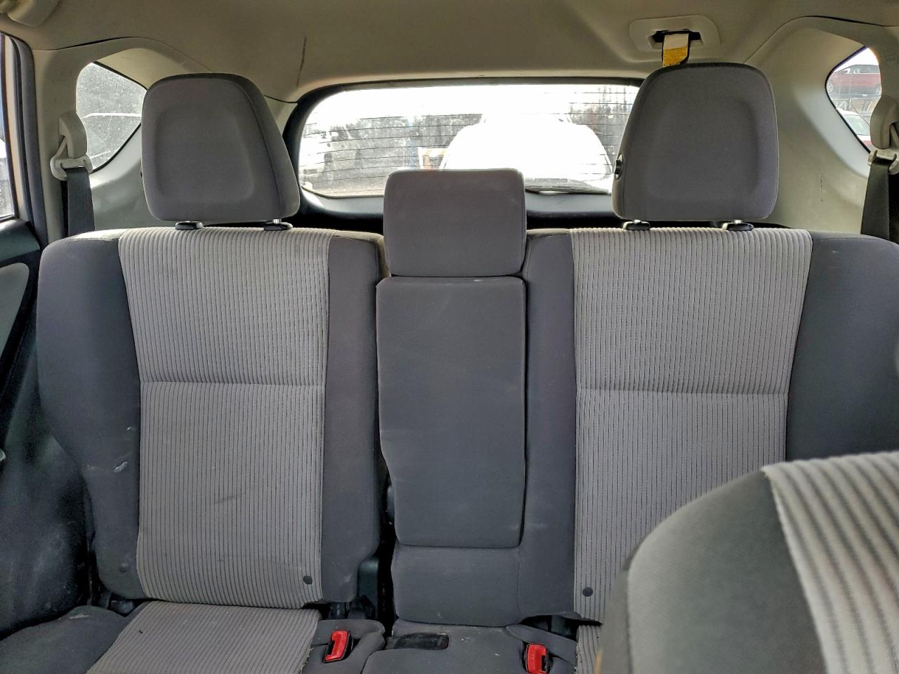 2015 TOYOTA RAV4 LE photo 10