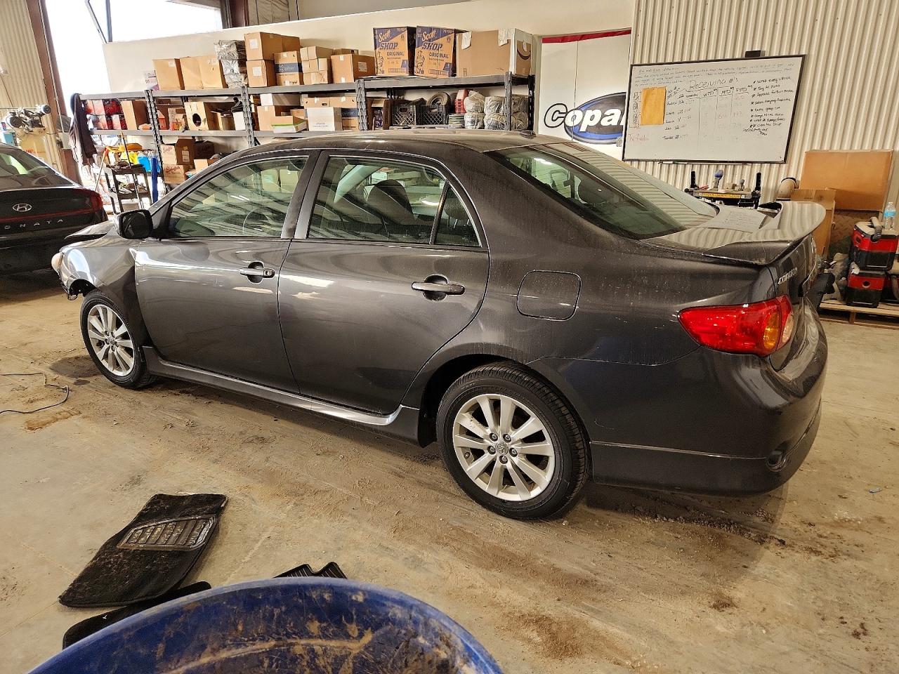 2009 TOYOTA COROLLA BASE photo 2