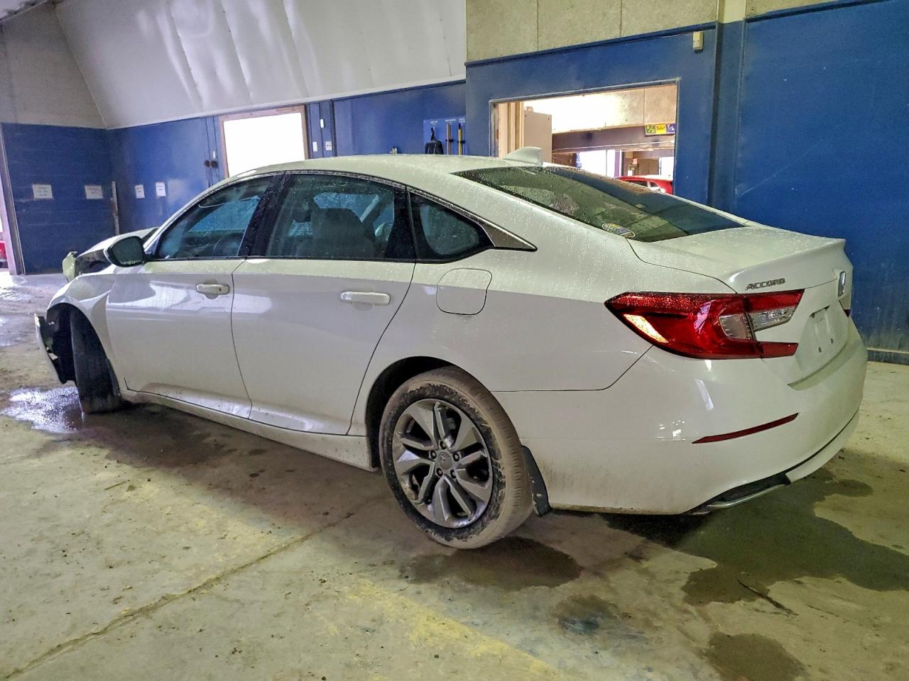 2018 HONDA ACCORD LX photo 2