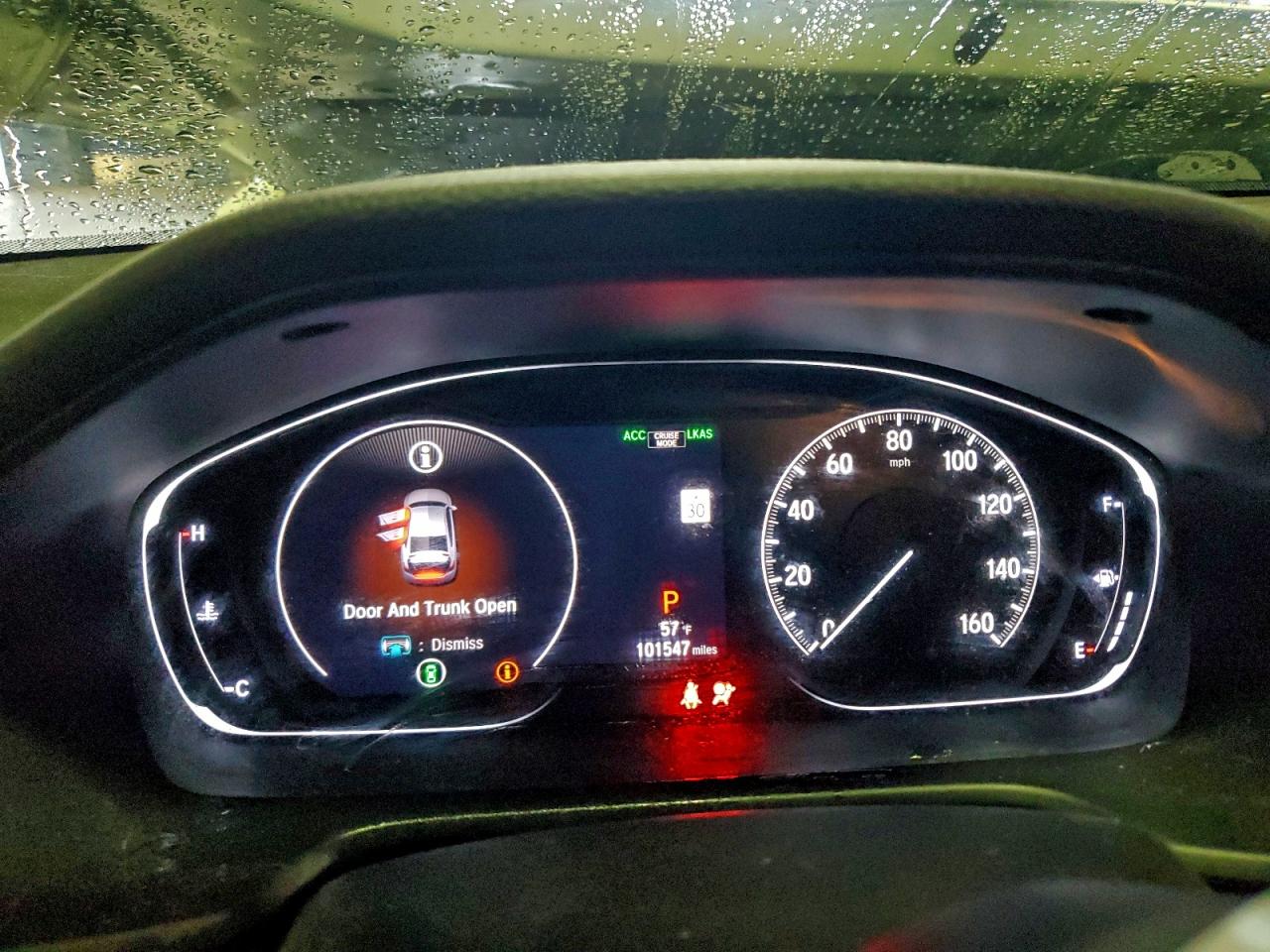 2018 HONDA ACCORD LX photo 9