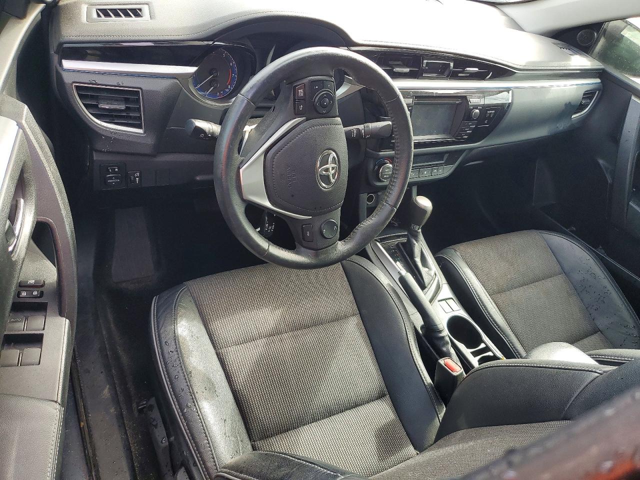 2016 TOYOTA COROLLA L photo 8