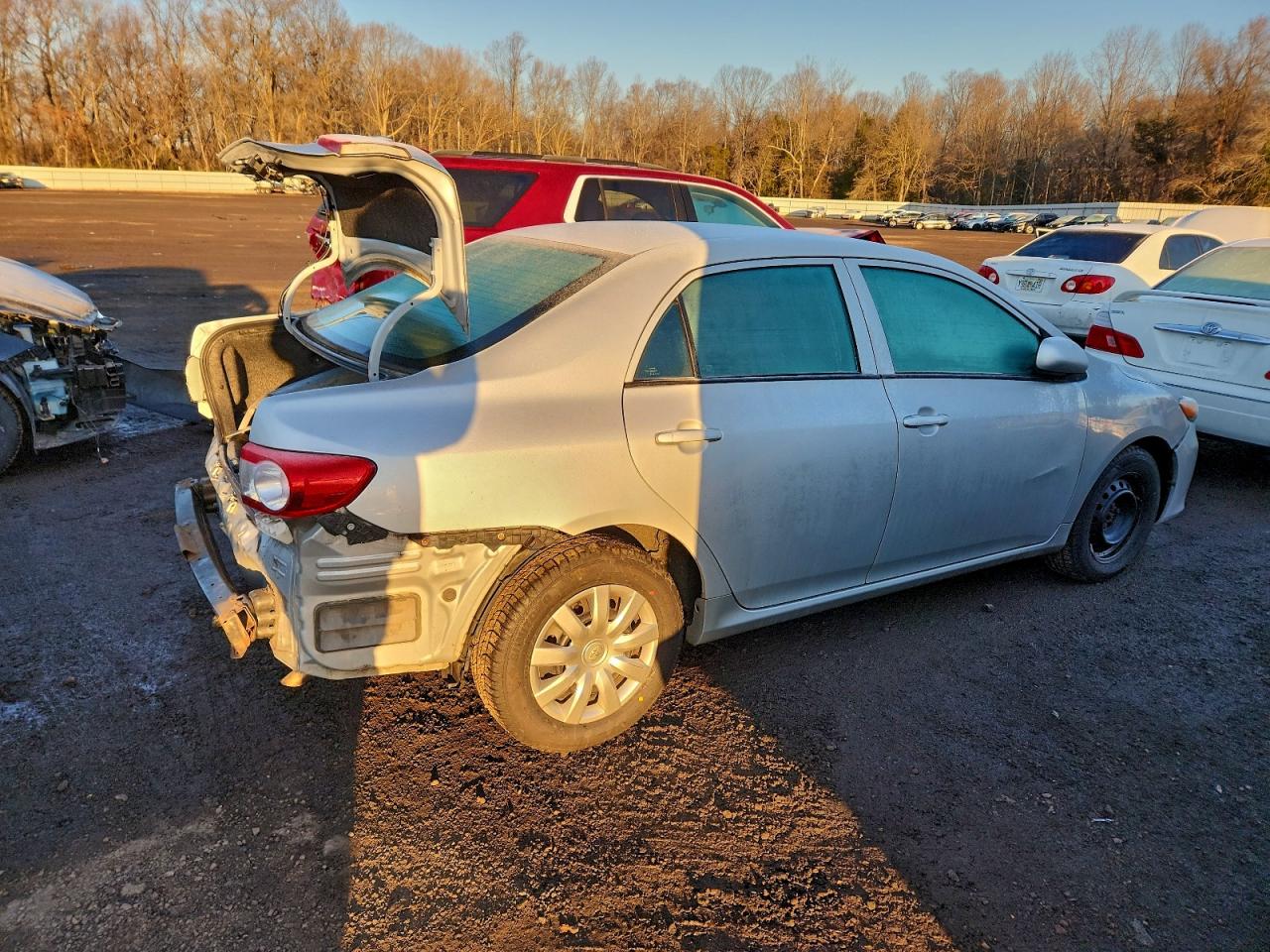 2013 TOYOTA COROLLA BASE photo 5
