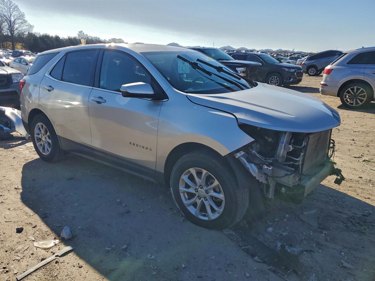 2018 CHEVROLET EQUINOX LT photo 4
