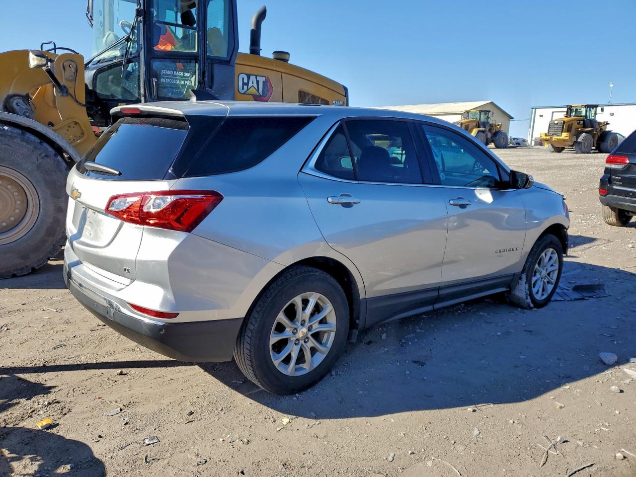 2018 CHEVROLET EQUINOX LT photo 3