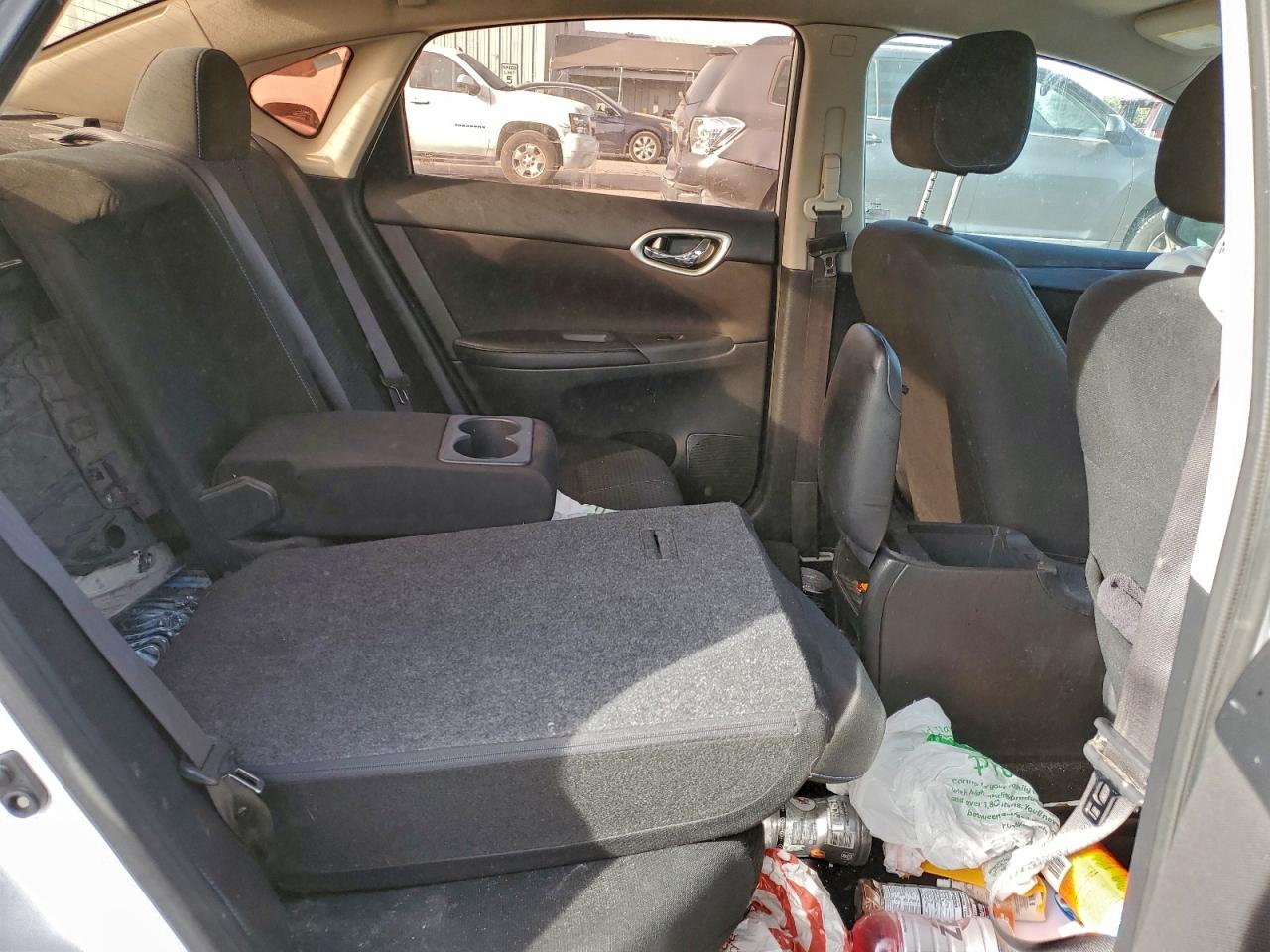 2019 NISSAN SENTRA S photo 10