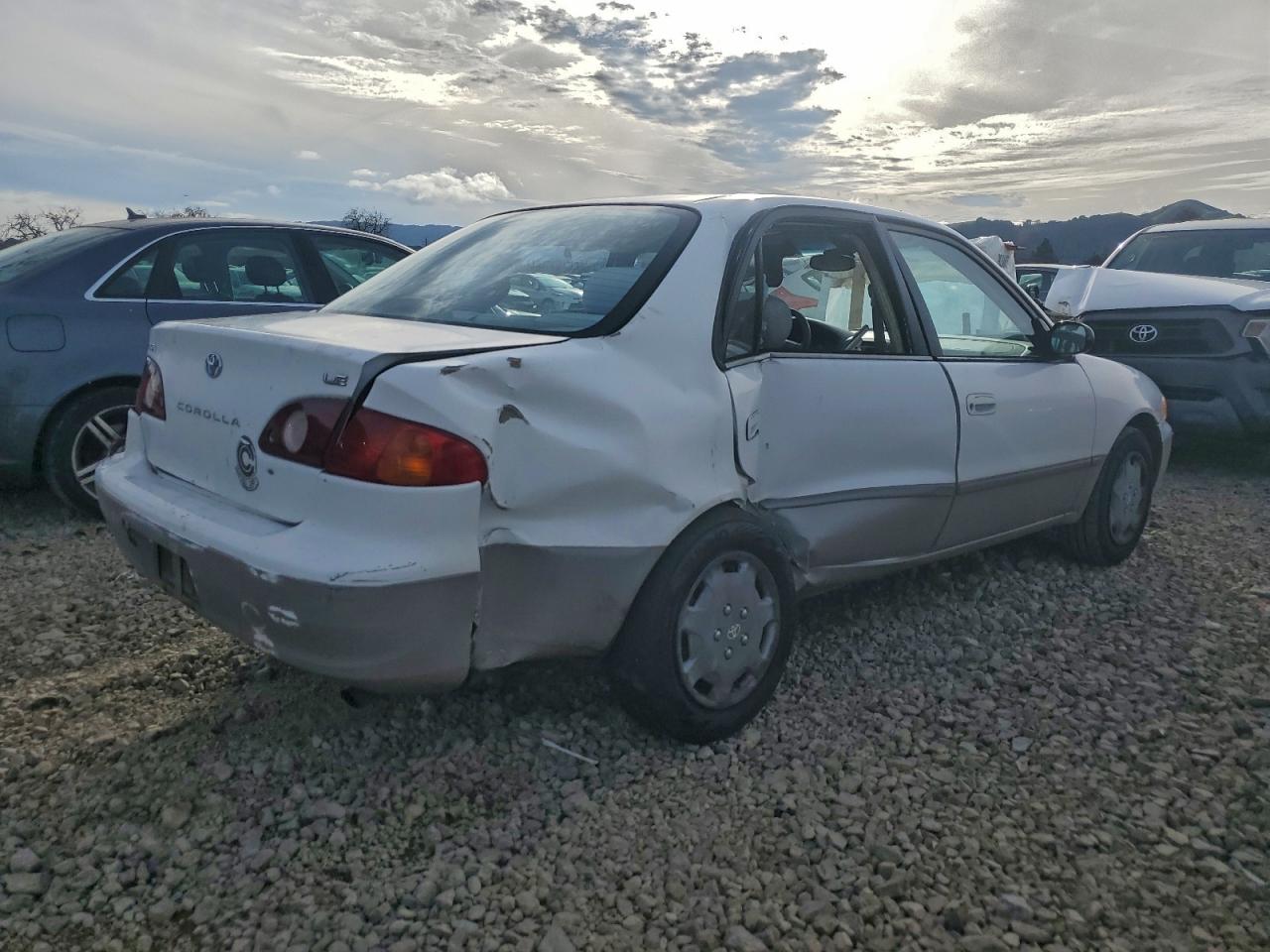 2001 TOYOTA COROLLA CE photo 7