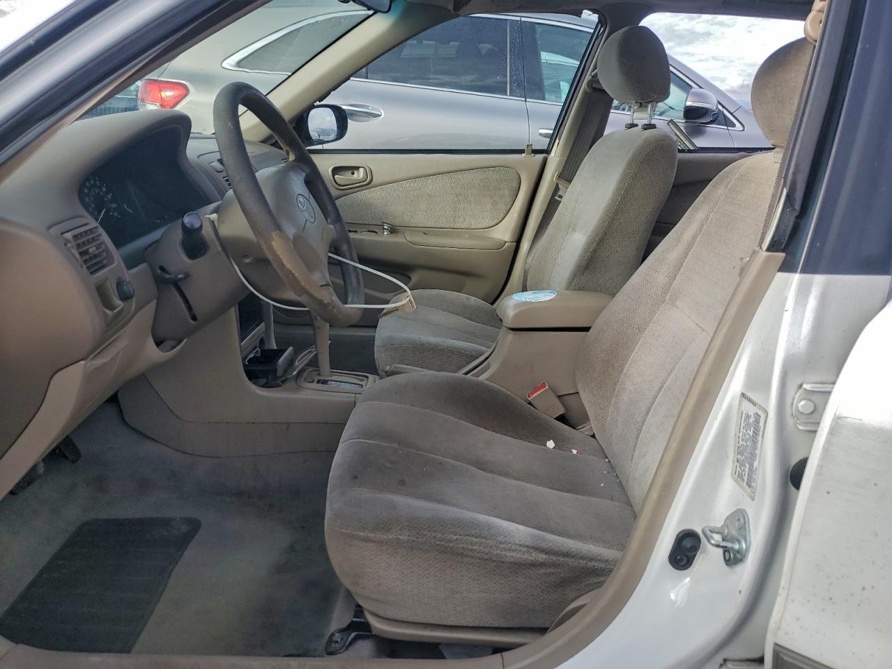 2001 TOYOTA COROLLA CE photo 19