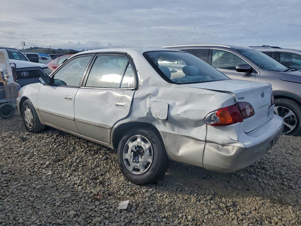 2001 TOYOTA COROLLA CE photo 4