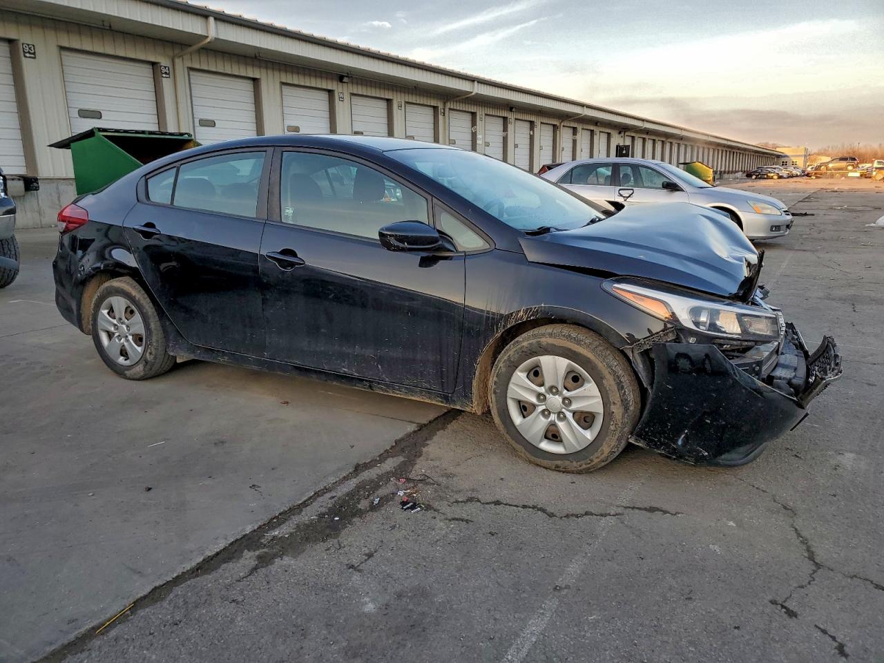 2017 KIA FORTE LX photo 10