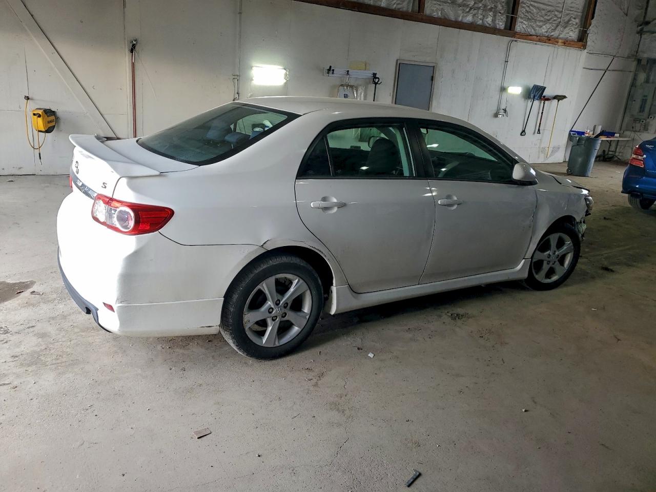 2012 TOYOTA COROLLA BASE photo 3