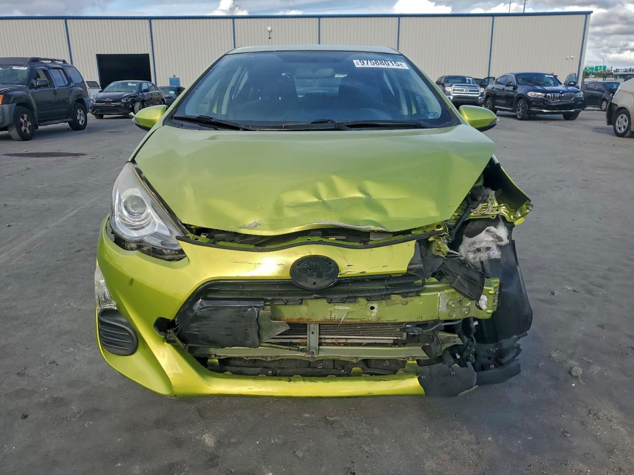 2016 TOYOTA PRIUS C photo 5