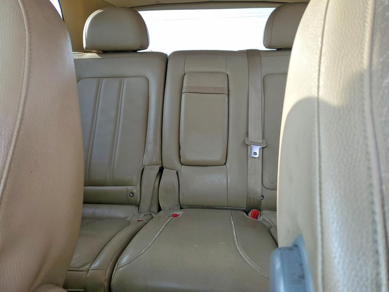 2008 SATURN VUE XR photo 10