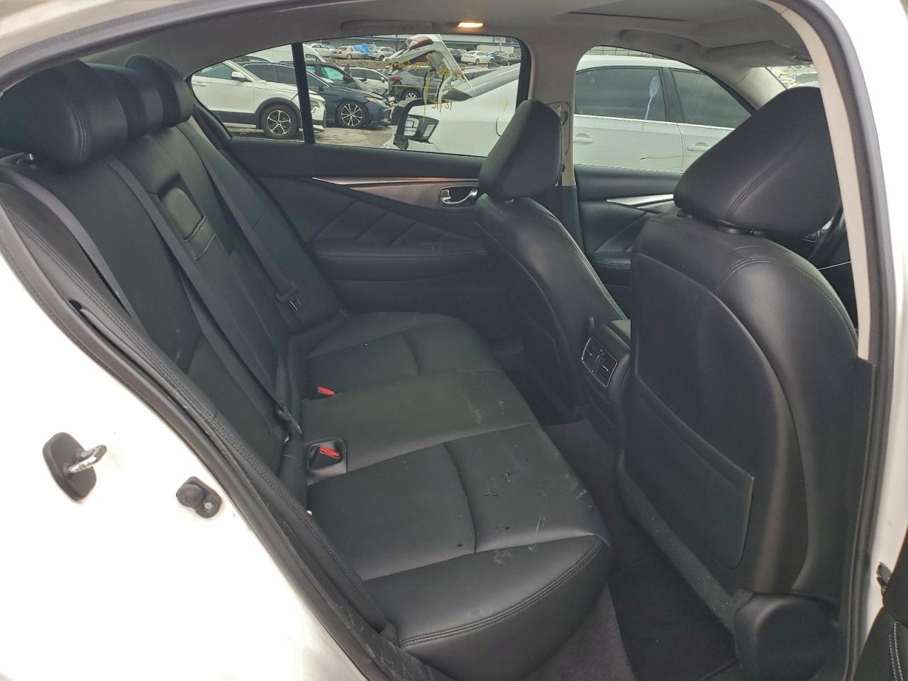 2015 INFINITI Q50 BASE photo 10