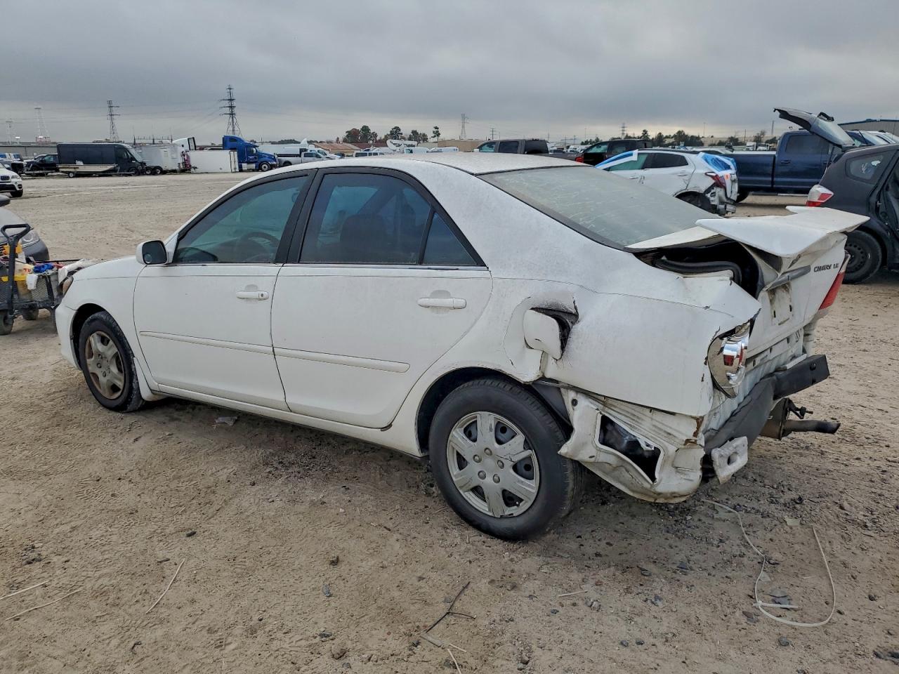 2005 TOYOTA CAMRY LE photo 5