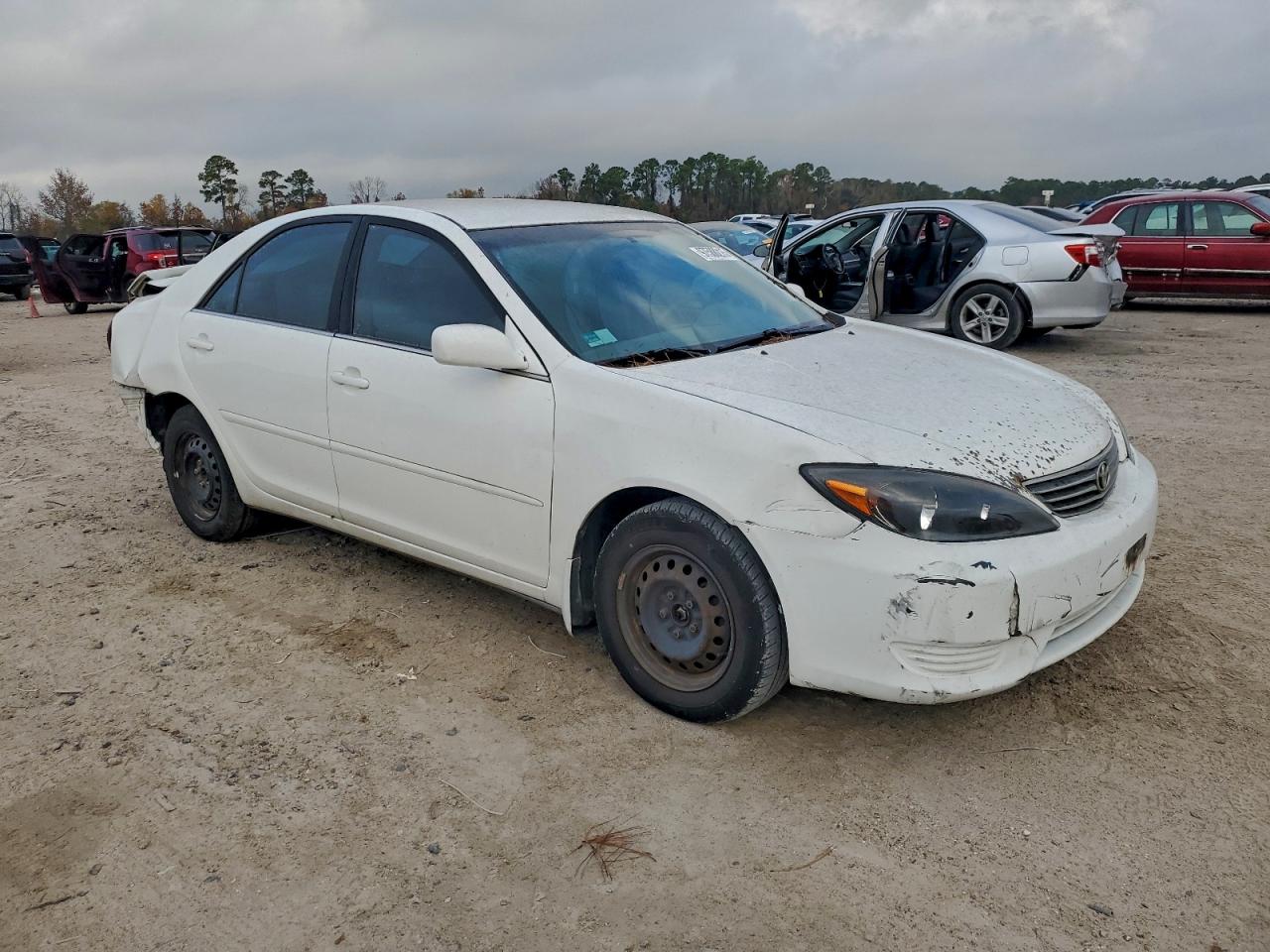 2005 TOYOTA CAMRY LE photo 13